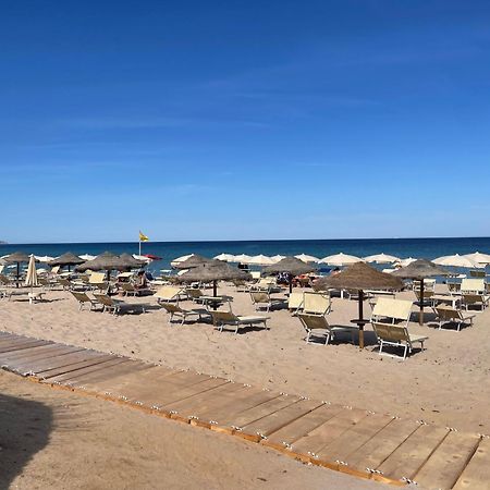 Casa Vacanze I Giardini איגלסיאס מראה חיצוני תמונה